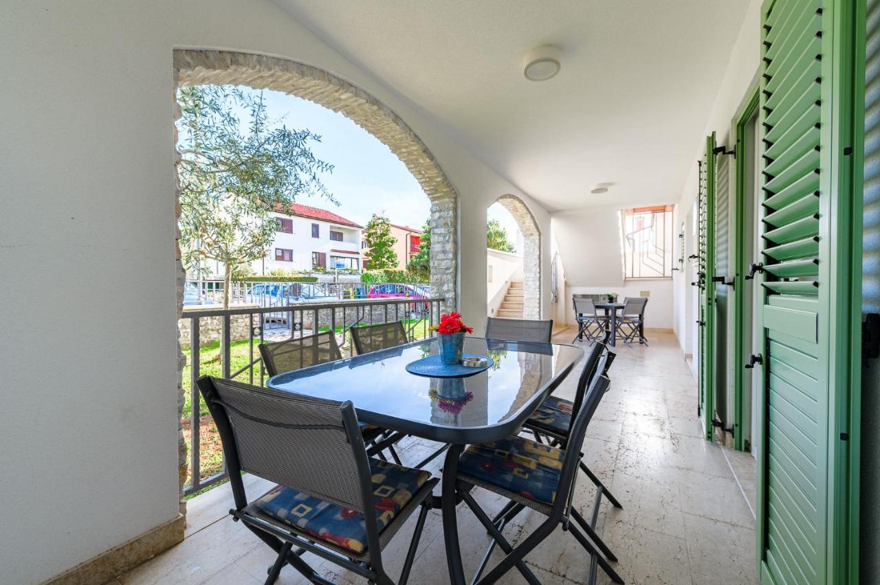 Apartman Inteuro Пореч Экстерьер фото